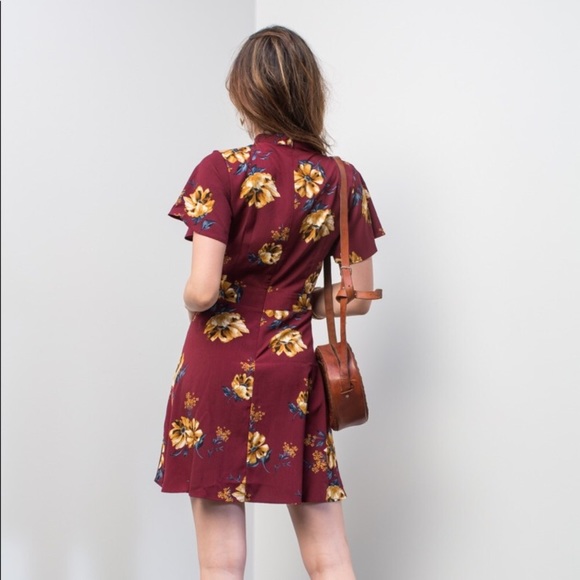 front cut floral dress🌸💃👗 - Picture 5 of 7